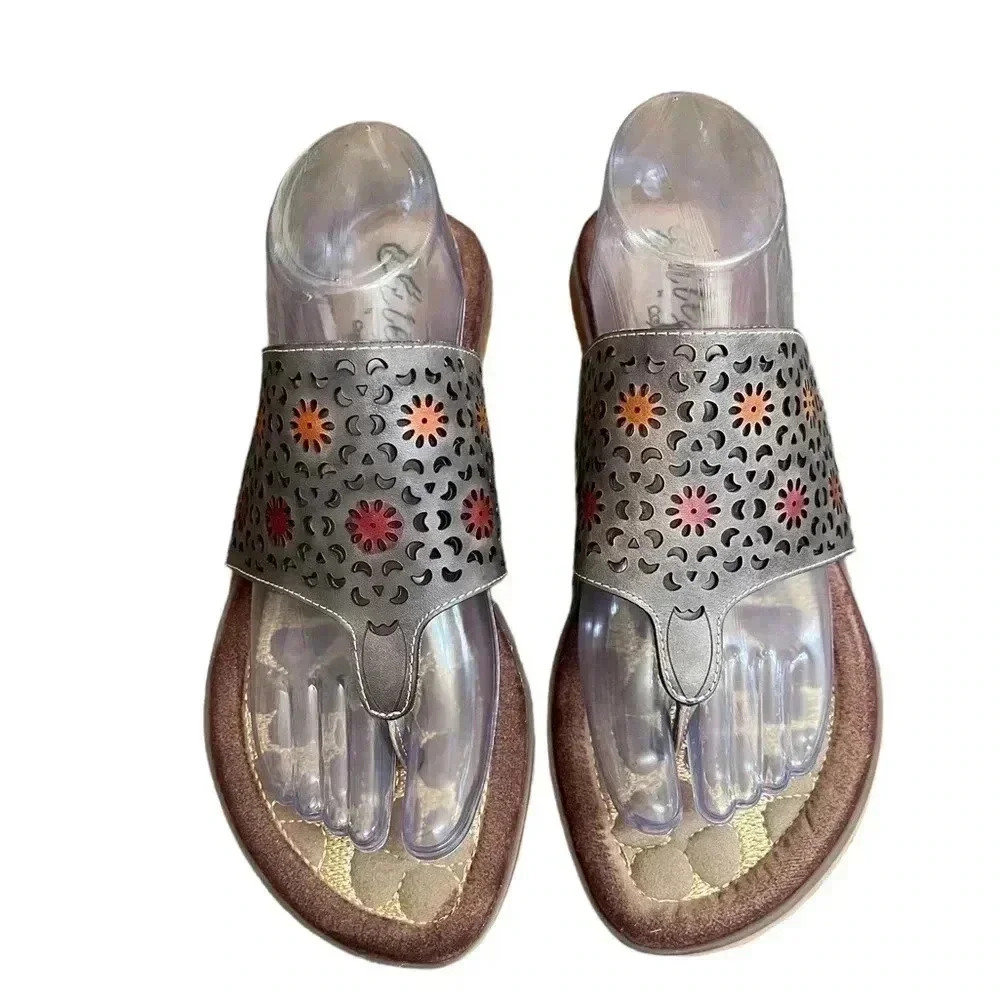 Elite by Corky’s Dominican Perforated Leather Gray Women’s Flat Sandal size 9
